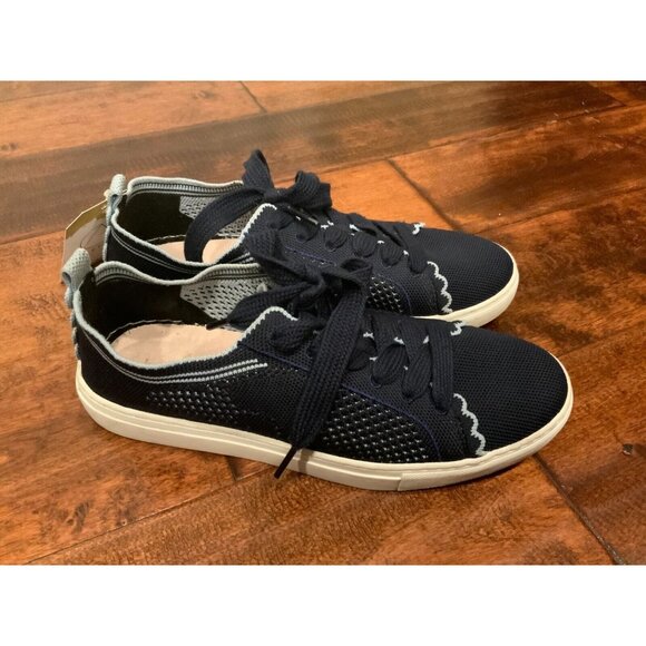 Kate Spade New York Ainslee Size 8 Navy Blue Knit Scalloped Sneakers, Size 8 - Picture 1 of 6